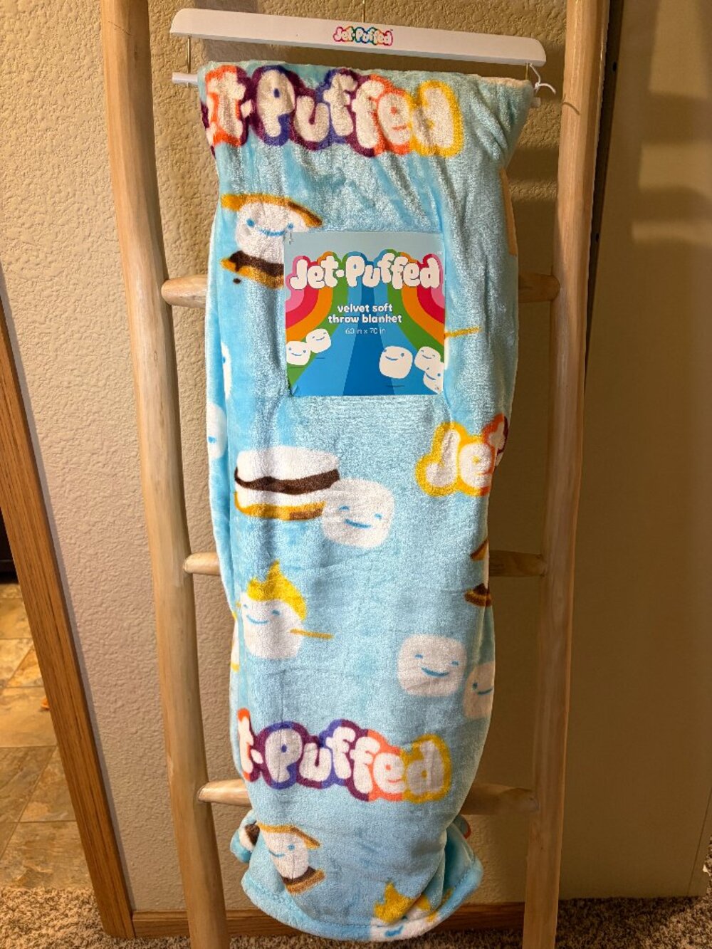 Jet-Puffed Marshmallow Smores Velvet Soft Plush Throw Blanket Blue 60x70 NWT